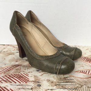 Seychelles Green Leather Perforated Trim Pump 8.5
